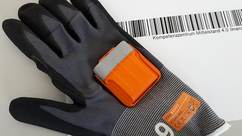 20190422 Handschuh mit integriertem Barcodeleser