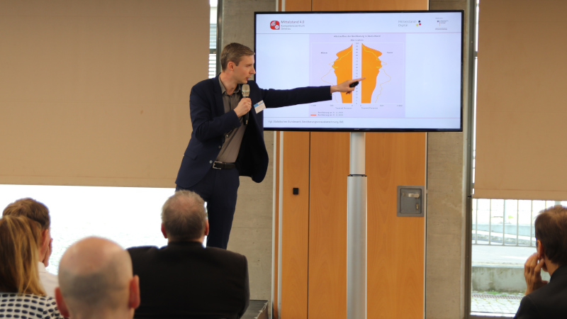 KI-Forum in Erfurt (© Mittelstand 4.0-Kompetenzzentrum Ilmenau) KI Forum Mauricio