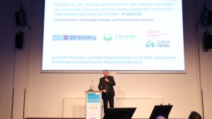 Dr. Jörg Hildebrand beim ProGlas3D-InnoPITCH (© Mittelstand 4.0-Kompetenzzentrum Ilmenau)