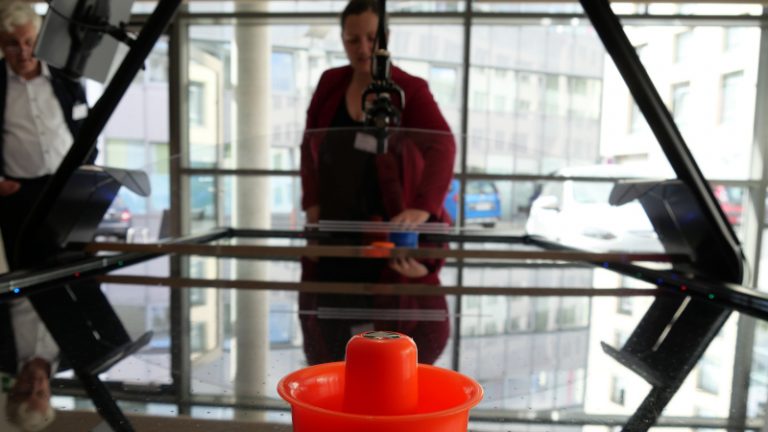 Elmug_Air-Hockey_klein