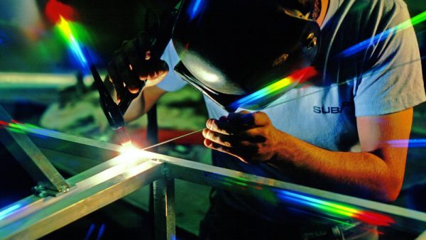 Schweißer beim WIG-Schweißen